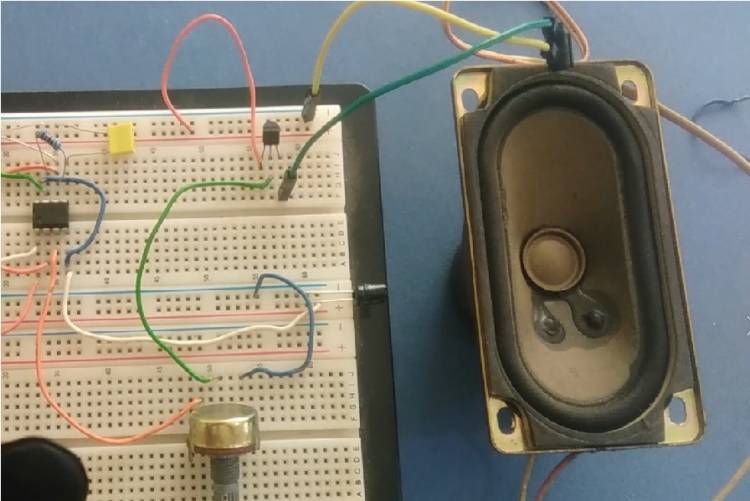How to make an electronic metronome?